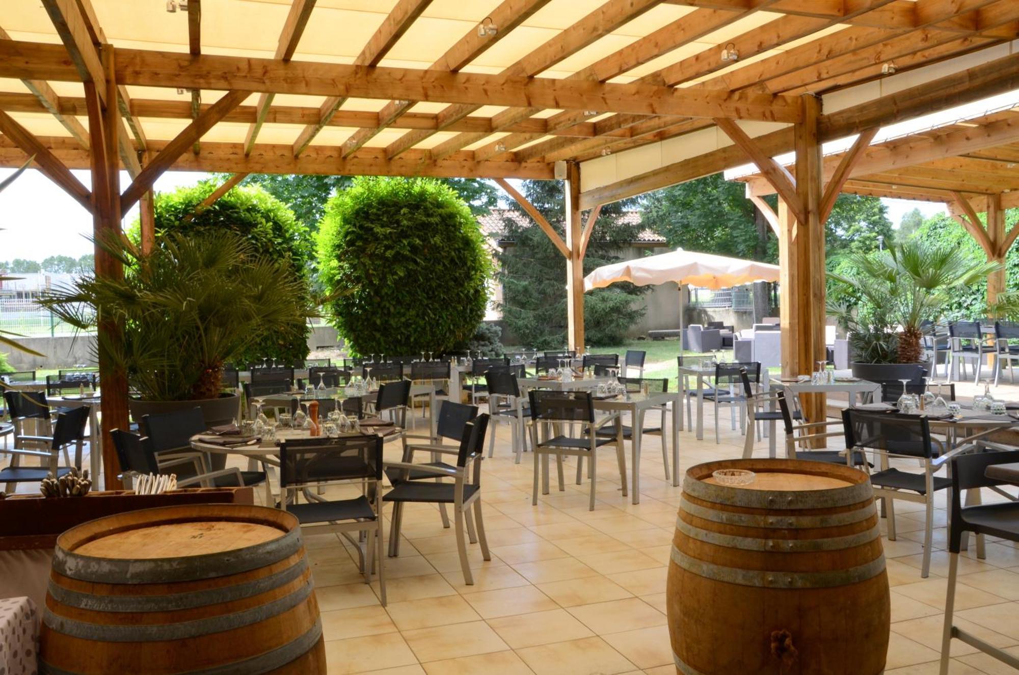Logis Hotel-Restaurant Saint Romain Anse Kültér fotó