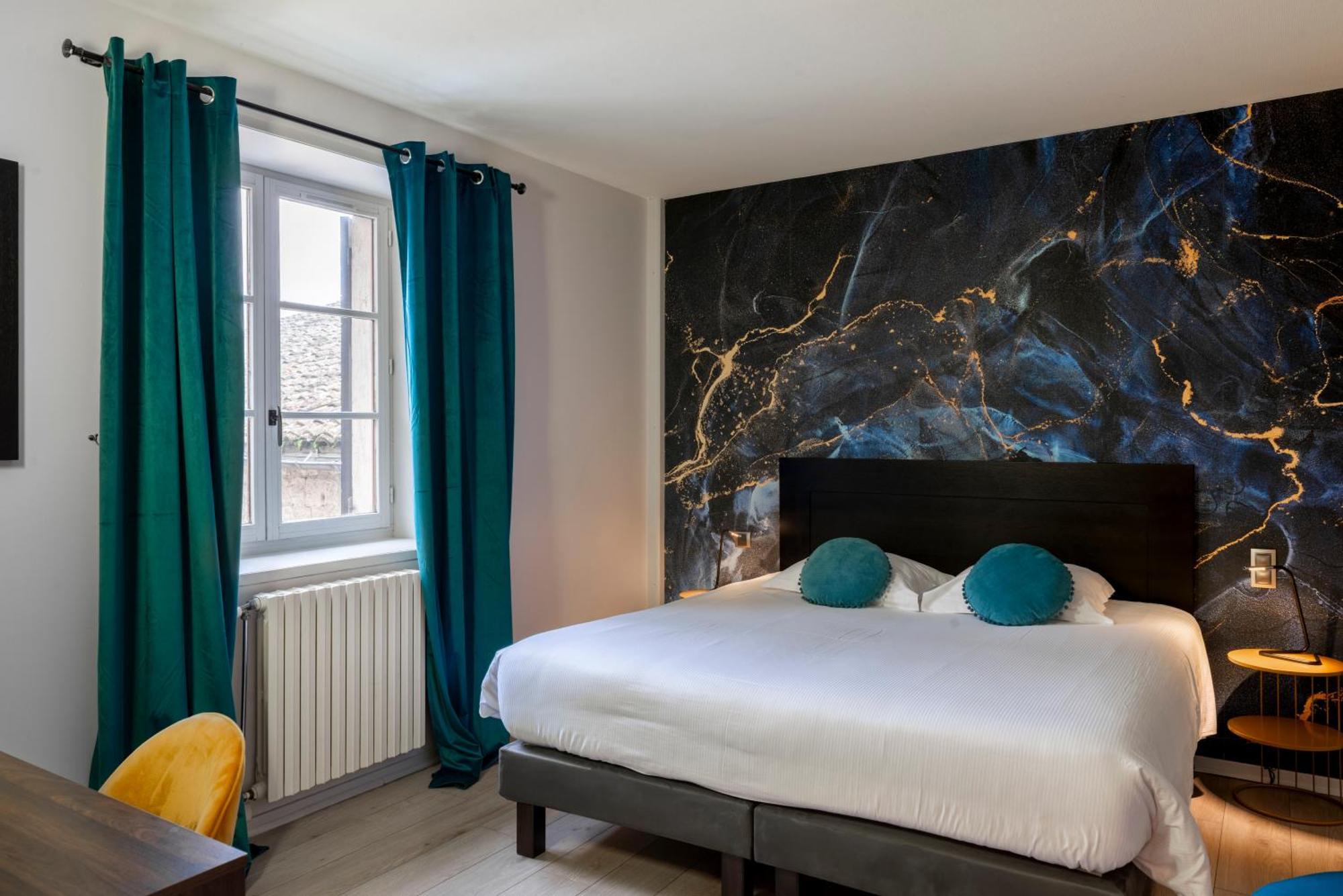 Logis Hotel-Restaurant Saint Romain Anse Kültér fotó
