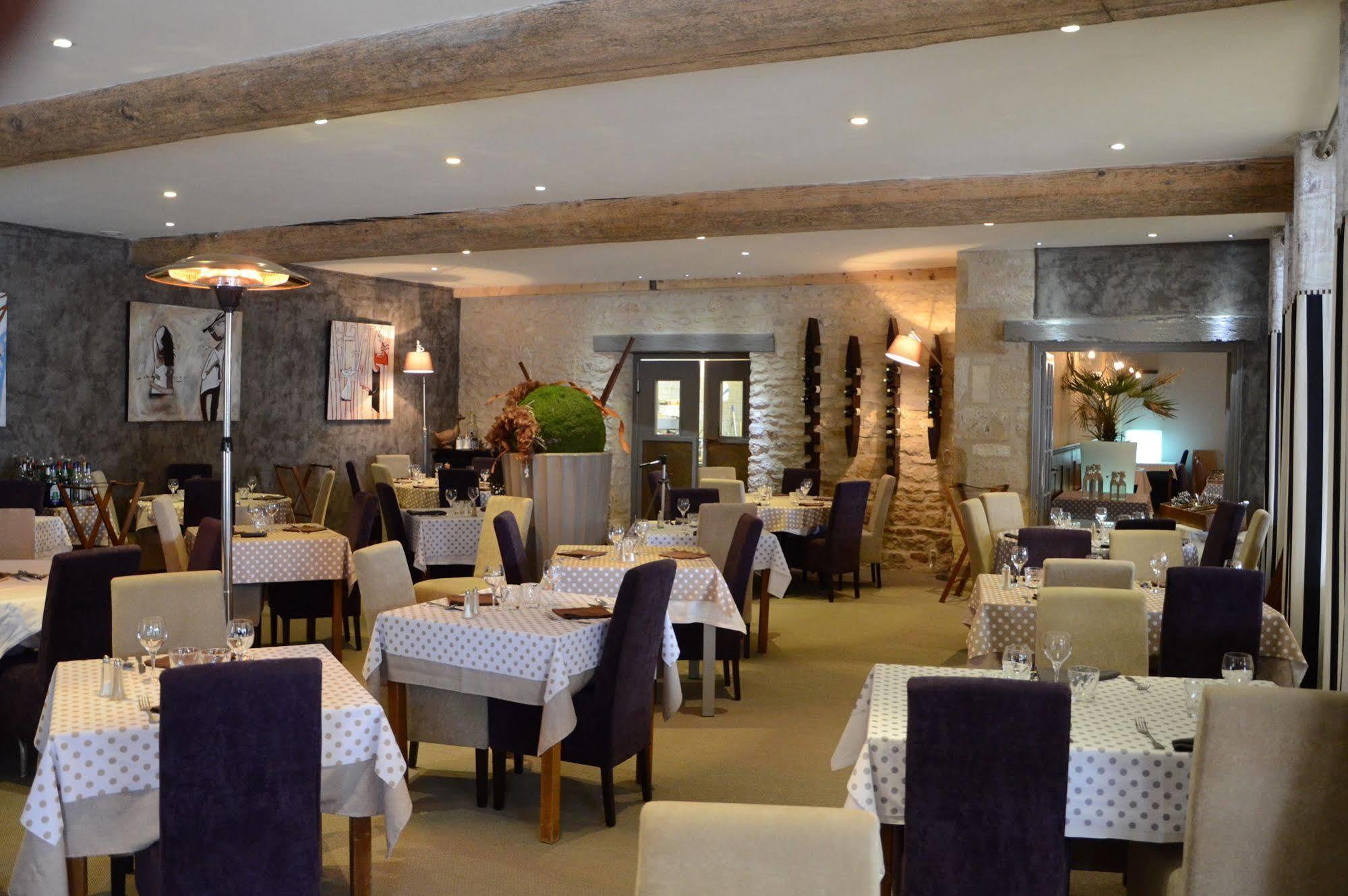 Logis Hotel-Restaurant Saint Romain Anse Kültér fotó